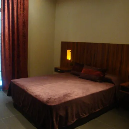 Hotell California